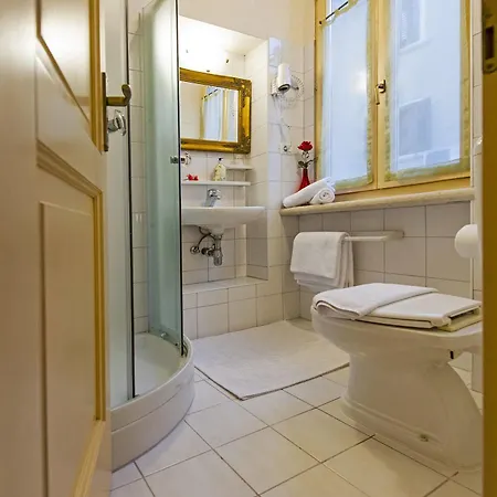 La Carera Centro Storico Гостьовий будинок 3*