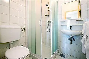La Carera Centro Storico בית הארחה 3*