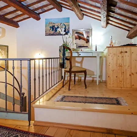 La Carera Centro Storico Konukevi 3*